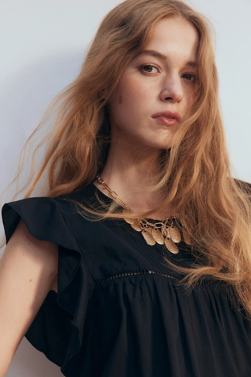H&M Flutter-sleeved blouse