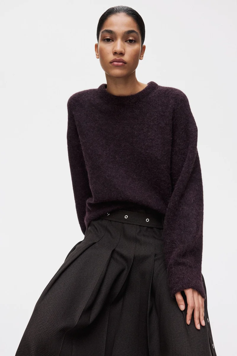 اتش اند ام كنزة من مزيج الألبكا بقصّة فضفاضة