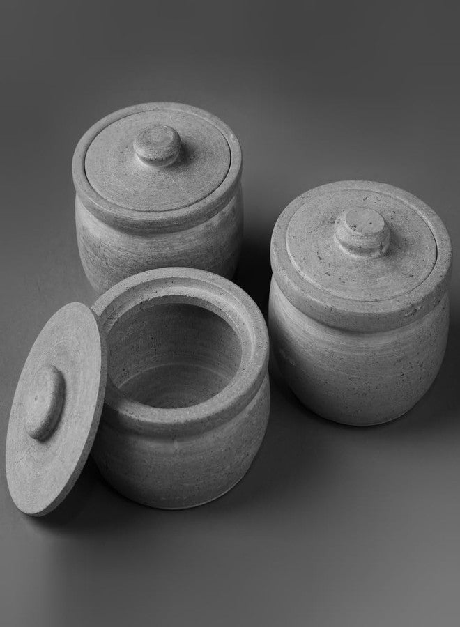 80's Cookware وعاء تخزين تقليدي من حجر الصابون مع غطاء من ثمانينيات القرن الماضي - حجم متوسط (القطر: 15 سم، السعة: 800 مل، الوزن: 1.5 كجم) | مثالي لتخزين اللبن الرائب والملح والمخلل والتمر الهندي | لون رمادي طبيعي - Image 4