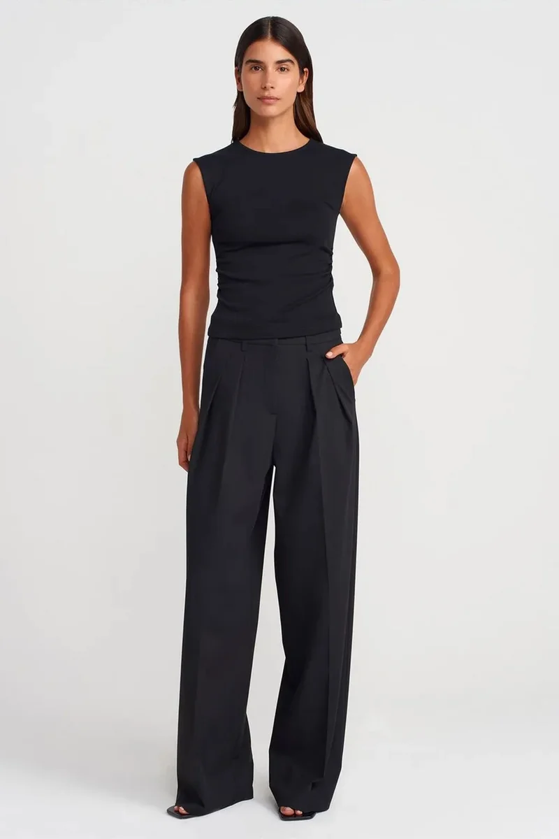 Dilvin Black DILVIN Sleeveless Ribbed Crew Neck Slim Fit T-Shirt for Women | Best Price UAE
