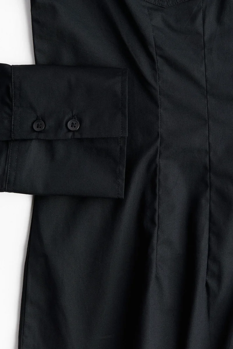 اتش اند ام تي-شيرت رياضي بخصر مدبب