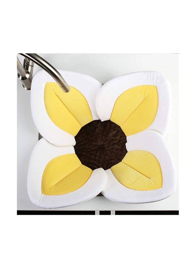 SAPU - Comfortable Baby Bath Seat Flower Shaped (4 Petal) Bathtub - Ideal For 0 To 6 Month Baby - Fits In All Sinks - Image 1