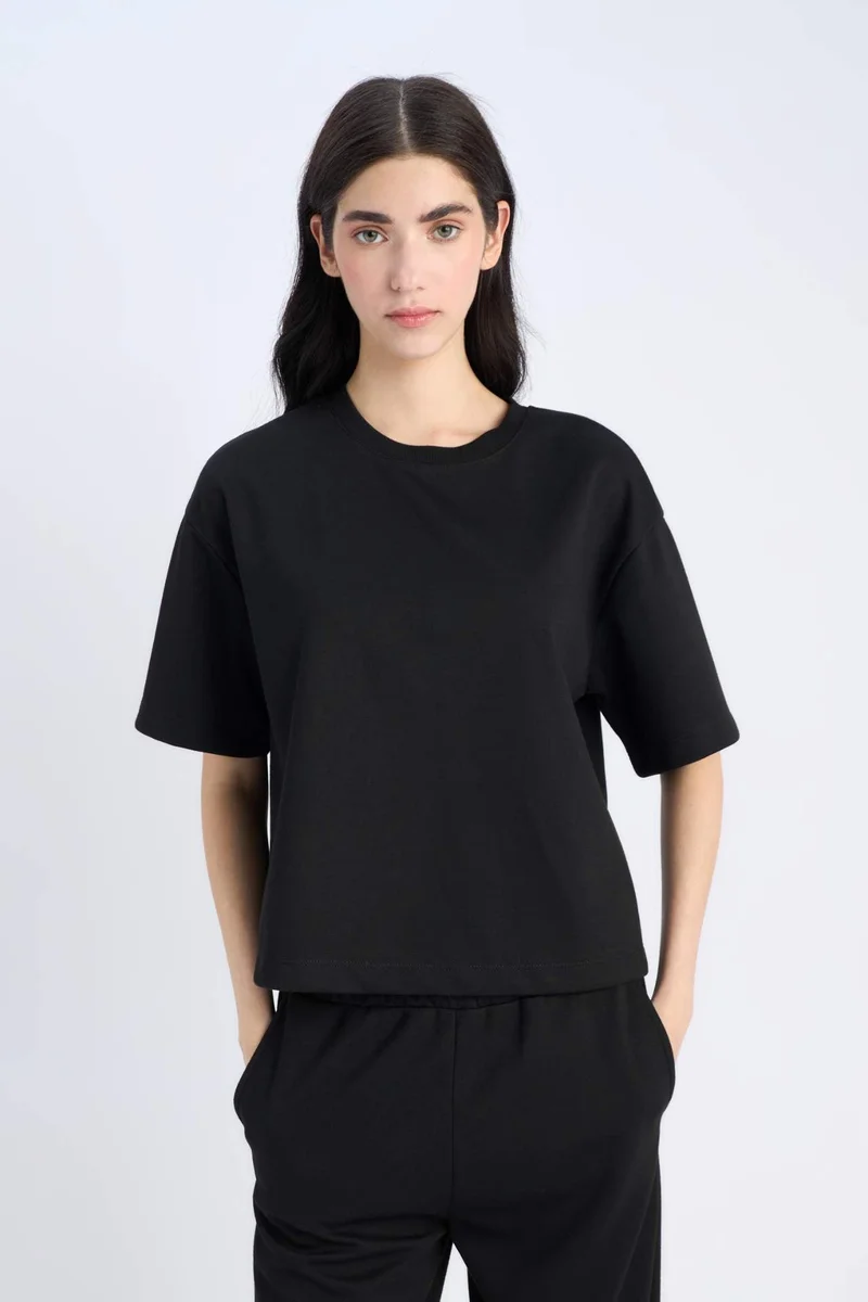 ديفاكتو Oversize Fit Crew Neck Basic Short Sleeve T-Shirt