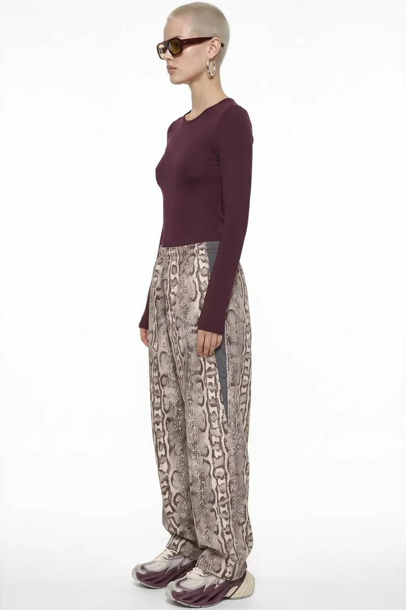 بوسيم BUSEM Slim Fit Crew Neck Long Sleeve Blouse