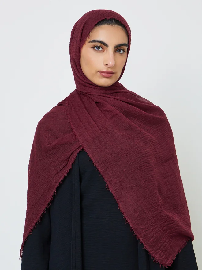 Styli Styli Burgundy Textured Hijab