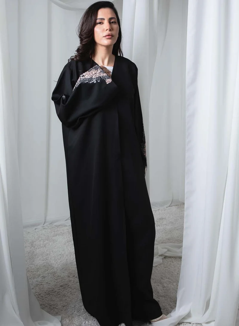 أم سكوير فاشن Black Barbie Crepe Abaya with Contrast Thread Work on Sleeves with Sheila