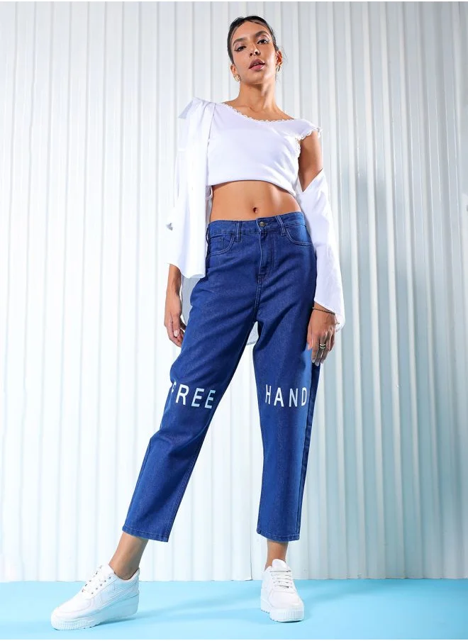 مرفوعة Women Mom Fit Placement Print Mid-Rise Jeans