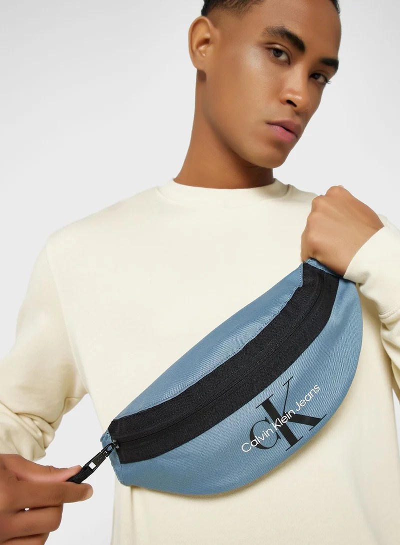 Calvin Klein Jeans Median Wash Bag