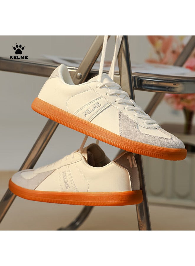 KELME أحذية تدريب كلاسيكية غير رسمية من كيلمي للرجال والنساء، أحذية رياضية عصرية منخفضة القمة، أبيض رمادي، مقاس 37 - Image 1