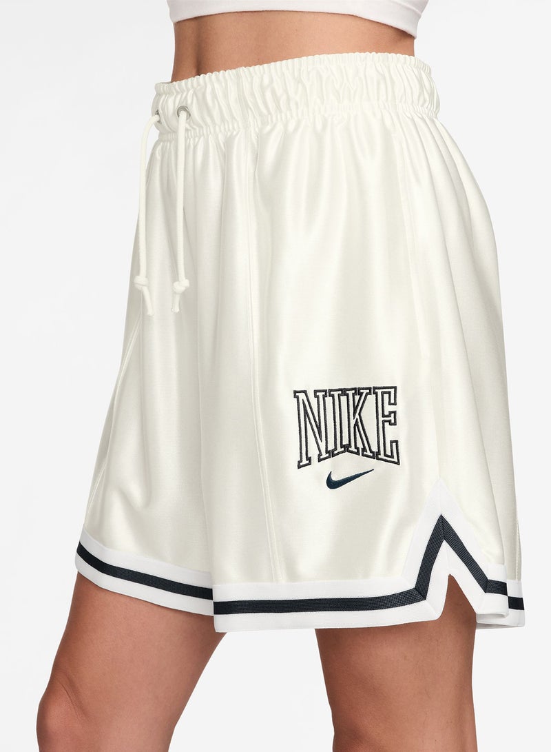 6" Nsw Street Graphic Shorts