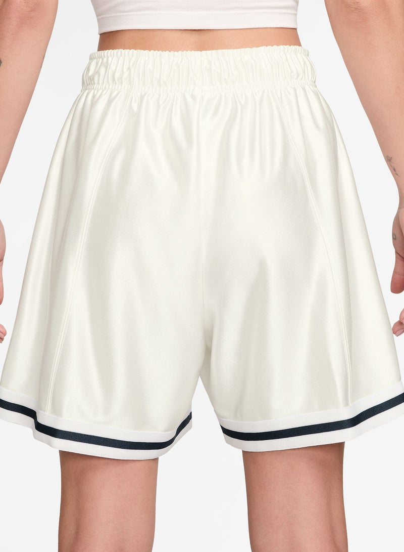 6" Nsw Street Graphic Shorts