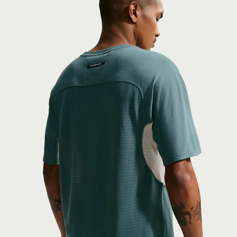 Nike Green Men's ACG Dri-FIT ADV Solar Chase Running Top for Men | Best Price UAE
