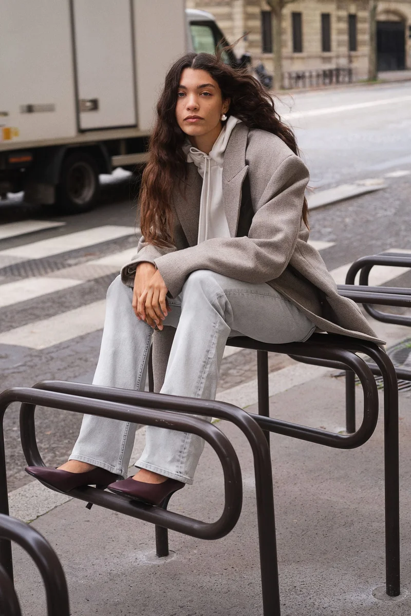 اتش اند ام جينز بقصة حافة واسعة وخصر منخفض