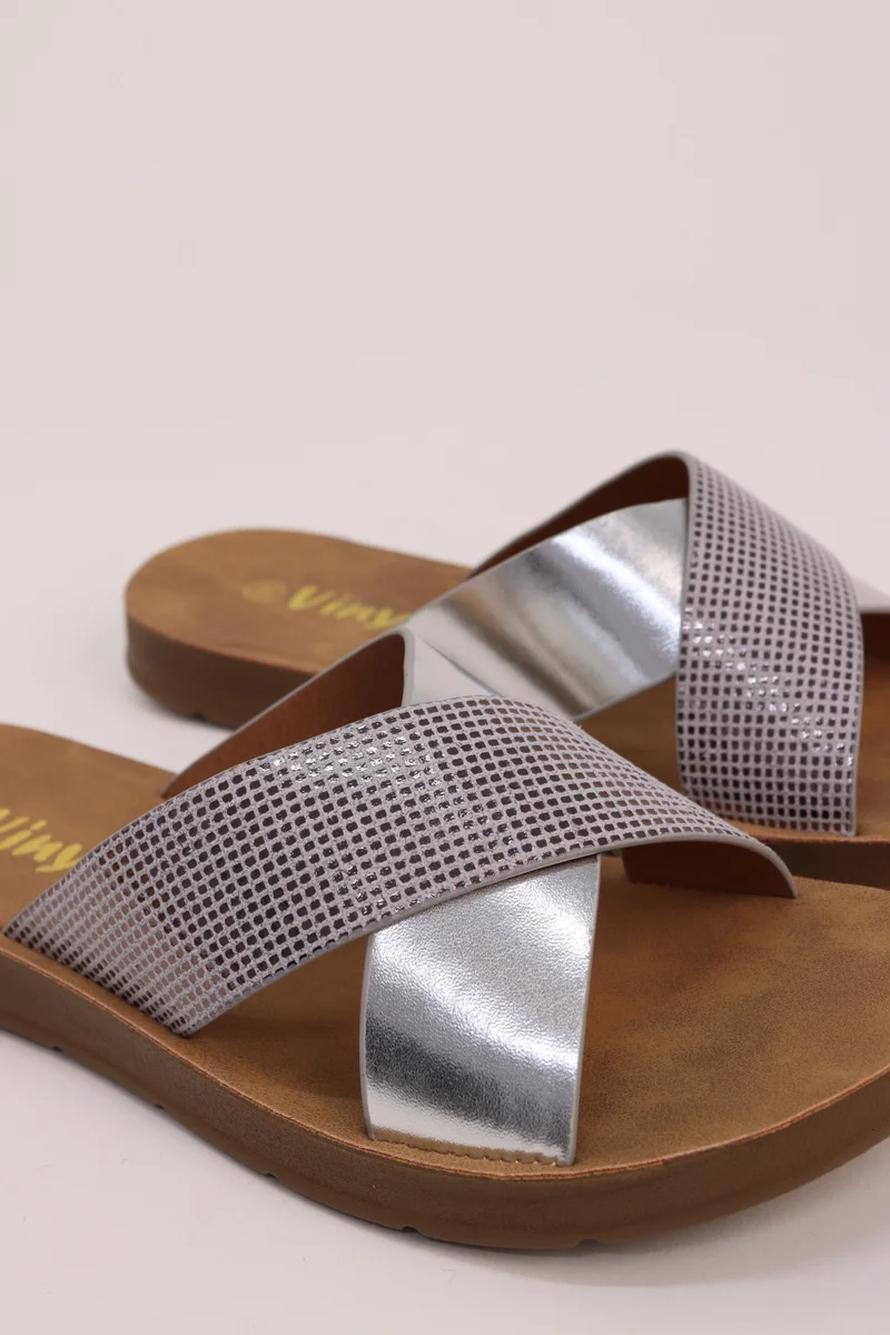 Viny VINY Women's Everyday Comfort Flat Sandals | Soft Lightweight Casual Walking Sandals for Daily Wear, Beach, Poolside, Casual Outings, Outdoor Activities, Travel & All-Day Comfort | Available in 8 Colors