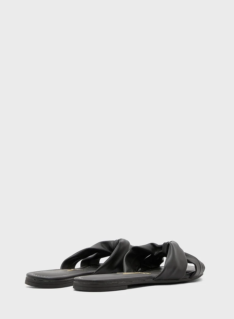 VIZZANO Lainey Sandals
