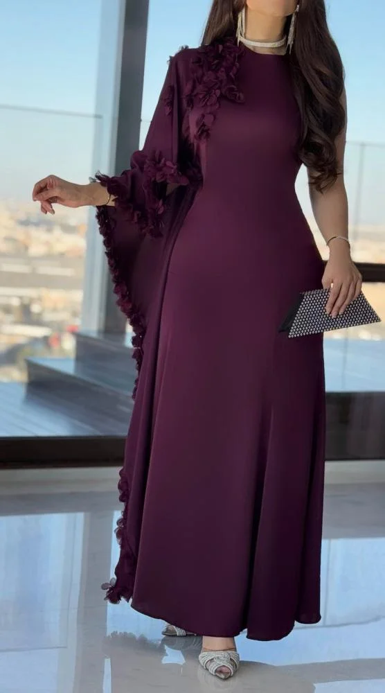 Opera Fashion Oud One-Sleeve Jalabiya with 3D Floral Embellishment