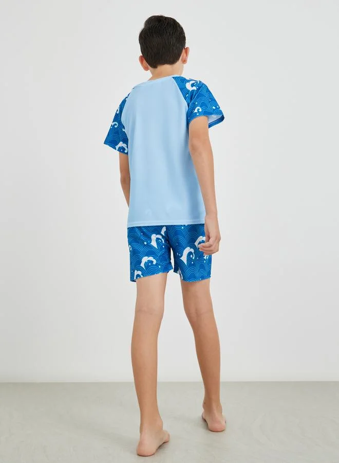 Styli Styli Boys Printed Raglan Sleeve T-Shirt and Shorts Swimsuit