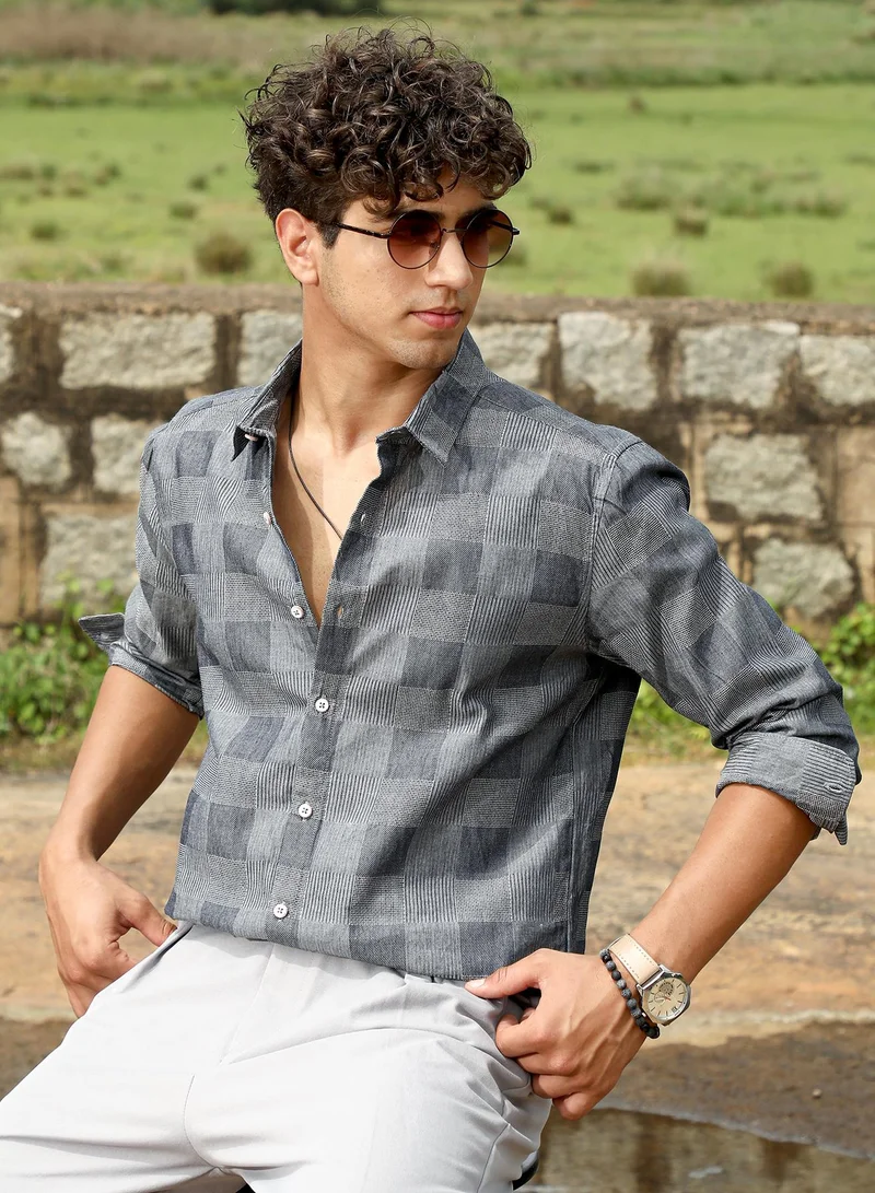 Campus Sutra Campus Sutra Men's Moon Grey Buffalo-Jacquard Shirt | Spread Collar , Long Sleeve Cuffed Sleeves , Button Closure | Checks Jacquard | Cotton-Blend Shirt For Casual Wear