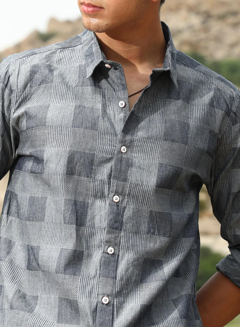 Campus Sutra Campus Sutra Men's Moon Grey Buffalo-Jacquard Shirt | Spread Collar , Long Sleeve Cuffed Sleeves , Button Closure | Checks Jacquard | Cotton-Blend Shirt For Casual Wear