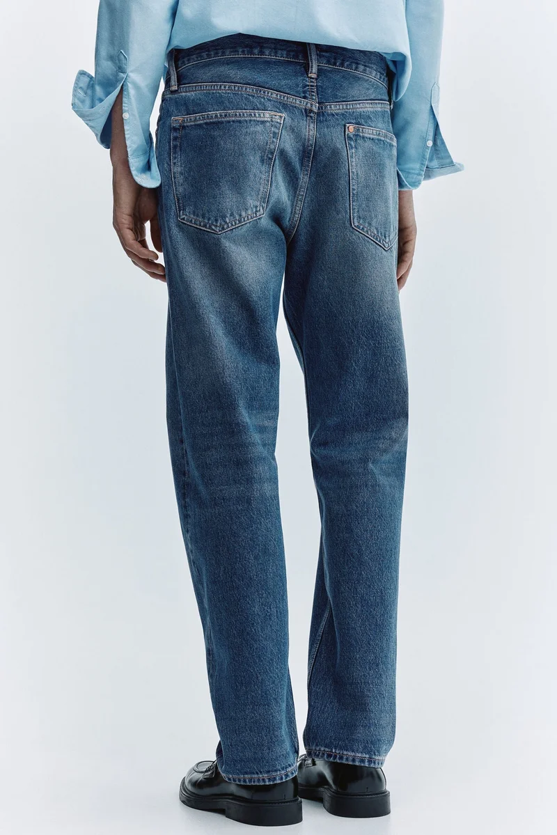 اتش اند ام جينز بخصر عادي وقصّة مستقيمة