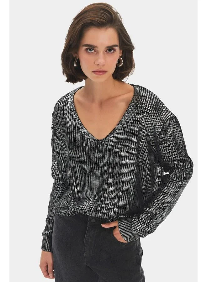 JUNE June Women Wide Fit V-Neck Gilded Knitwear Sweater Black