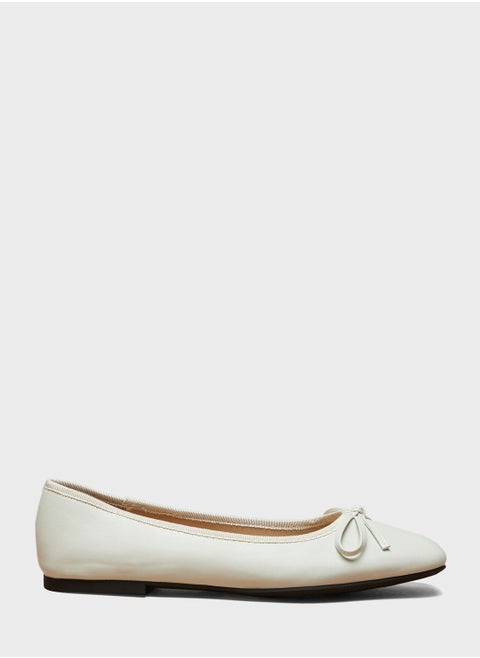 Pointed Toe Flat Ballerinas