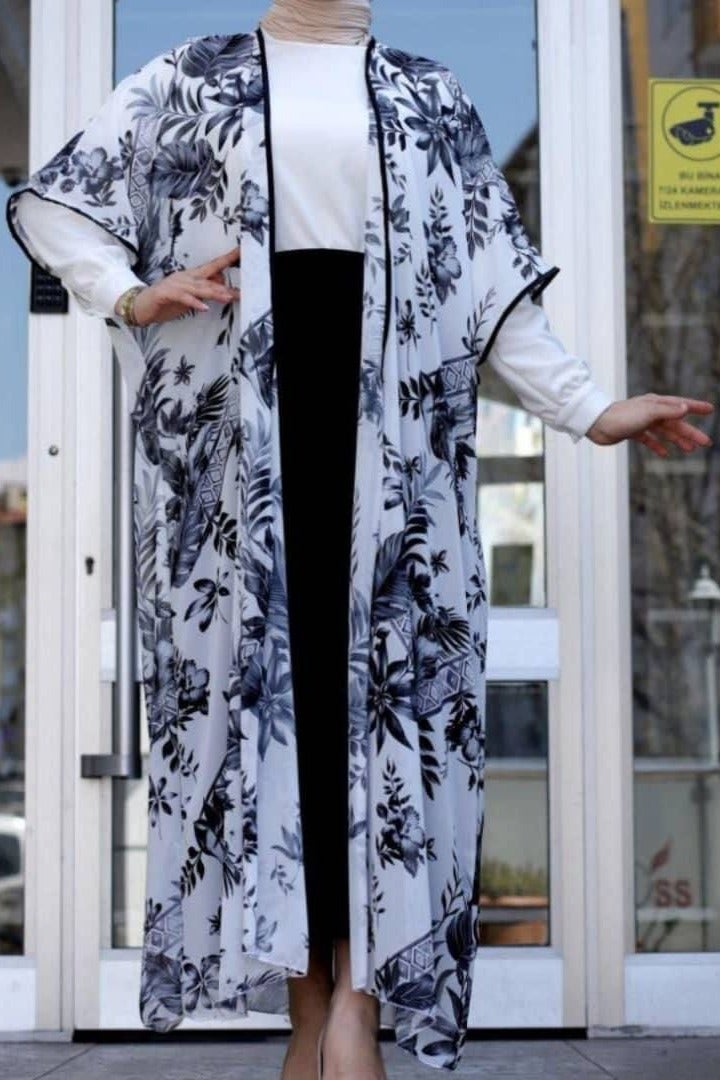 Elegant 3-piece women's set (white blouse + pleated skirt + black chiffon kimono) - Image 1