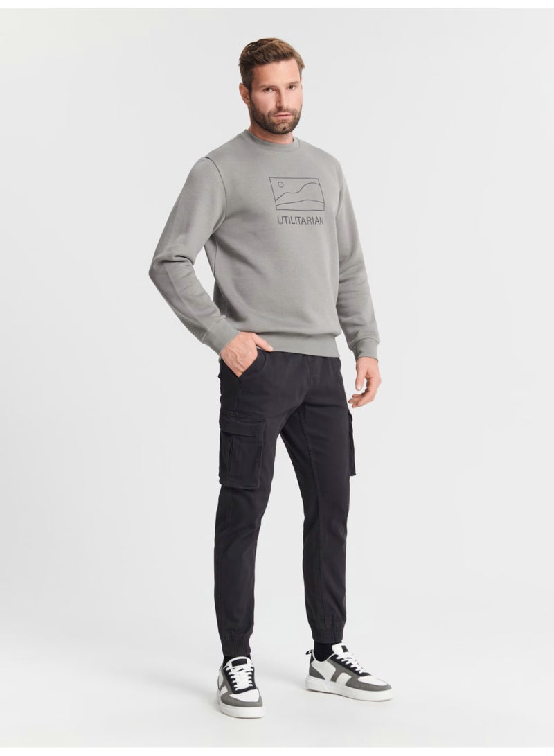 Sinsay Men’s Grey Utilitarian Sweatshirt – Casual Everyday Crewneck, Durable Cotton-Blend, Regular Fit - Image 4