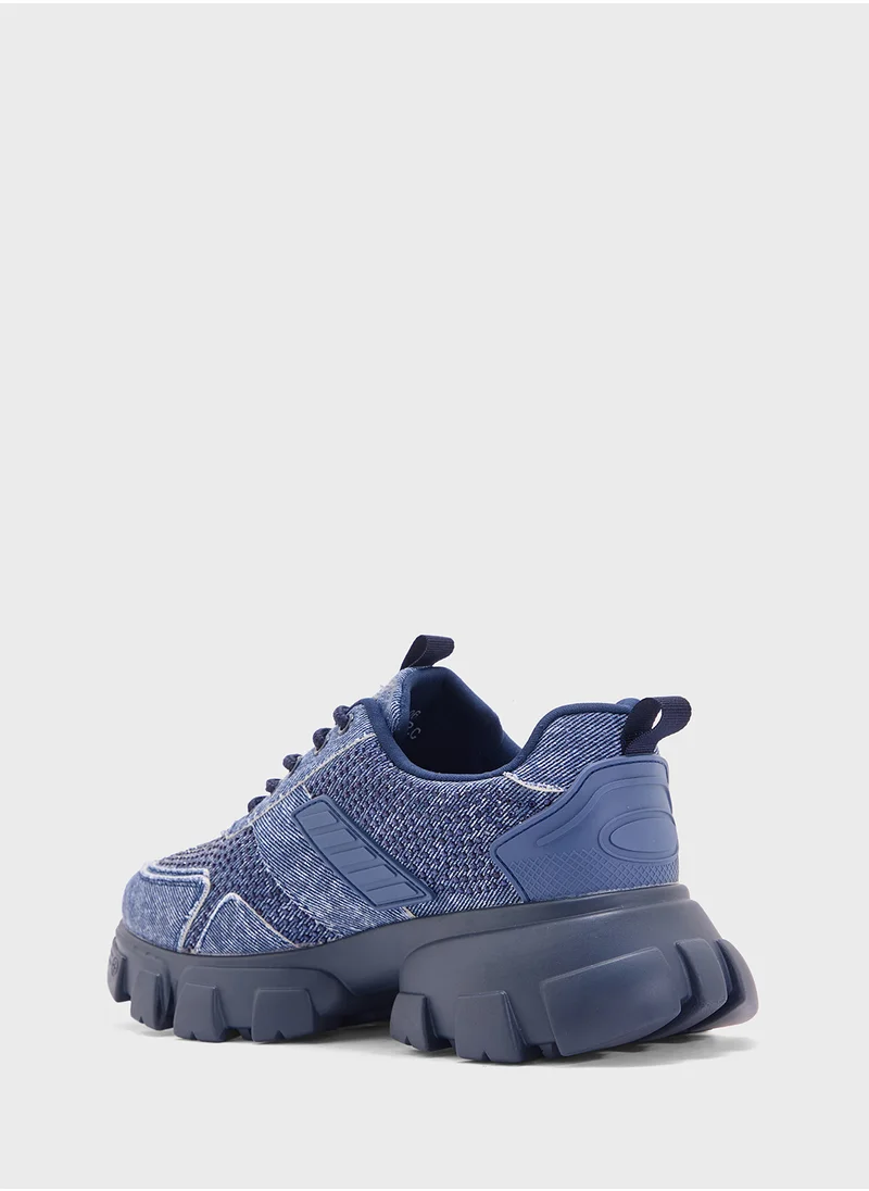 اوزو Chunky Sneaker