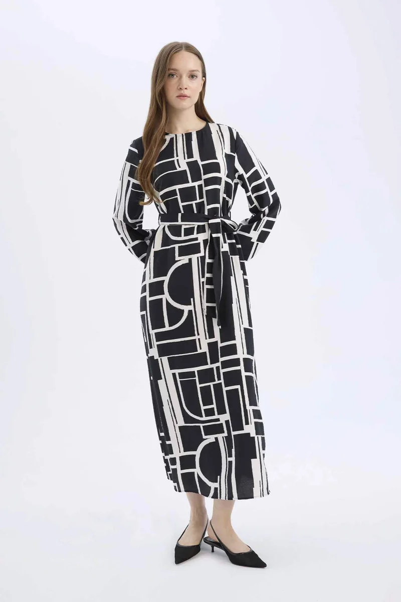 ديفاكتو Regular Fit Crew Neck Patterned Belted Maxi Dress