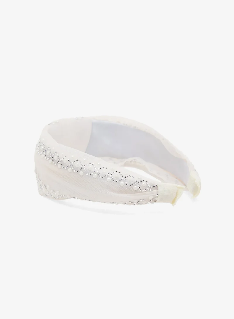 خزانة طوق شعر مزخرف