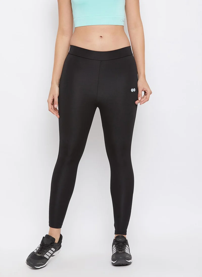 كلوفيا Clovia Snug Fit Active Ankle Length Tights in Black