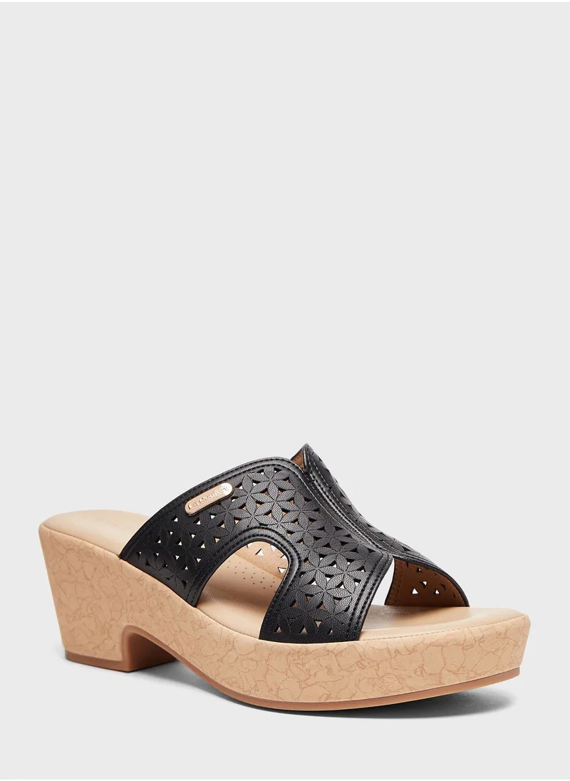 لو كونفورت Block Heel Sandals