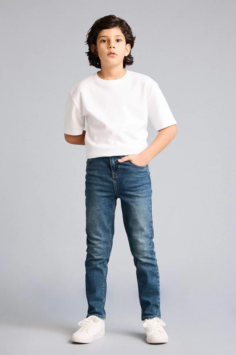 ديفاكتو Boy Slim Fit Straight Leg Jeans