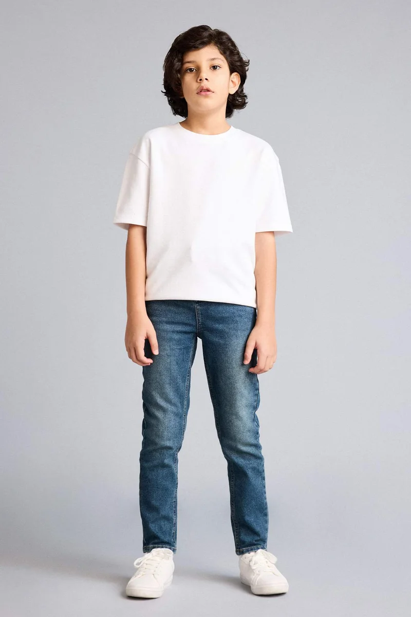 ديفاكتو Boy Slim Fit Straight Leg Jeans
