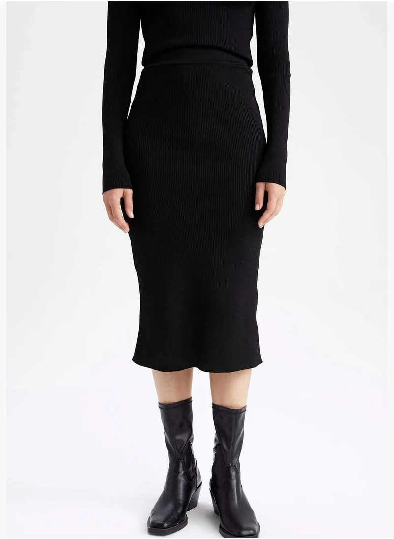 DeFacto Woman Fitted Tricot Skirt