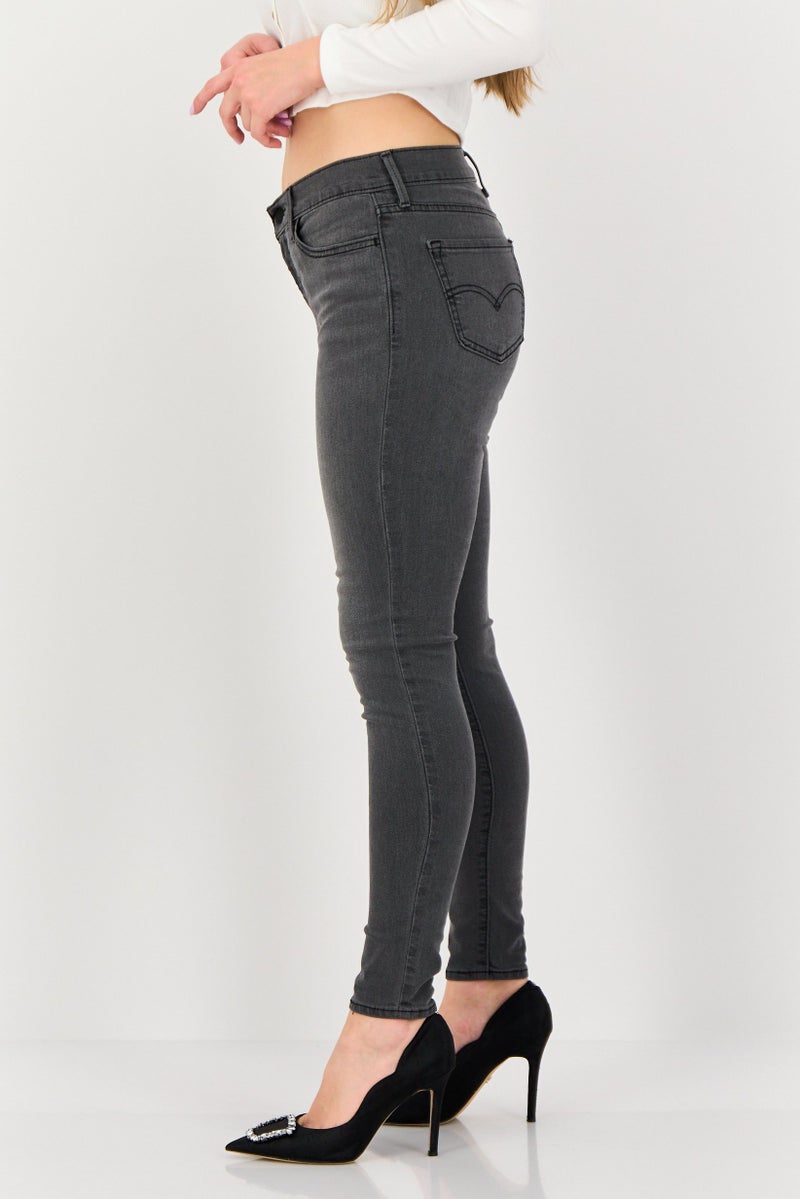 Levi's جينز نسائي سوبر سكينى ضيق مغسول وقابل للتمدد، رمادي - Image 4