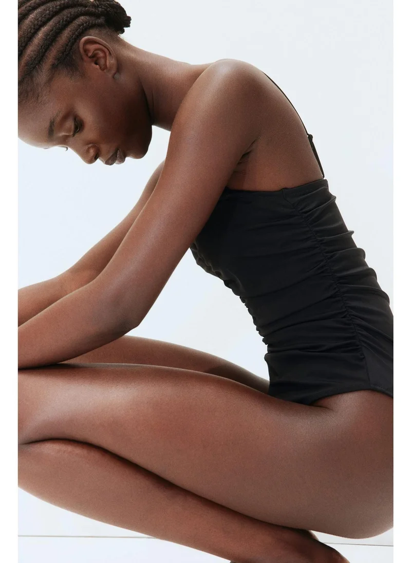 H&M Medium Shape Bandeau swimsuit