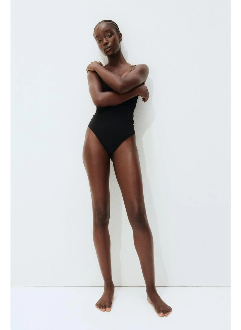 H&M Medium Shape Bandeau swimsuit