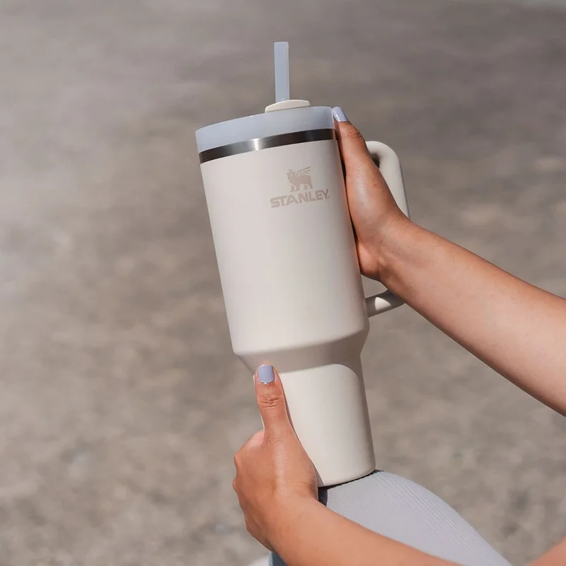 Stanley Quencher Thermos with Straw 1.18 L Cream