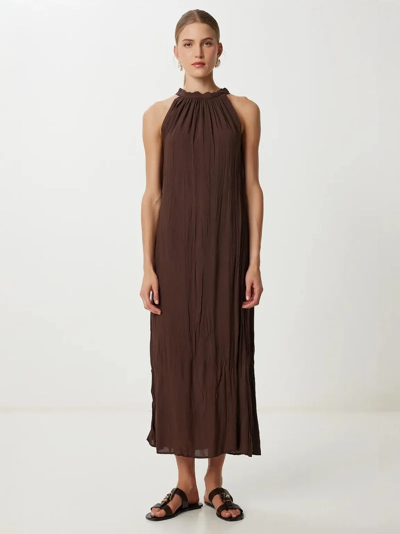 السعادة في إسطنبول ISTANBUL Textured Midi Dress with Halter Collar