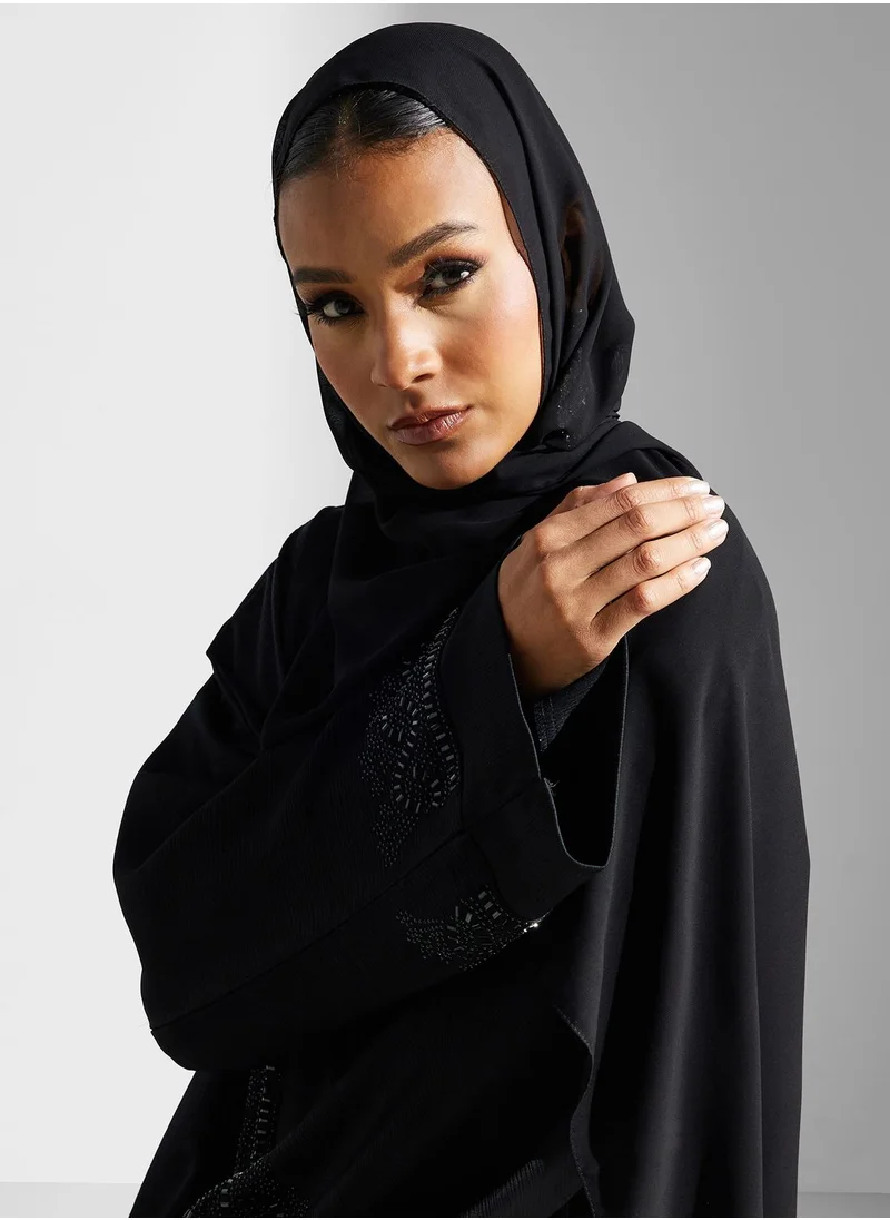 hayas closet Embellished Accent Abaya