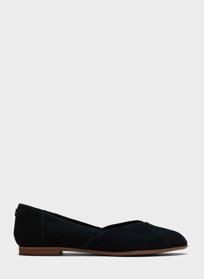 TOMS Jutti Neat Slip Ons