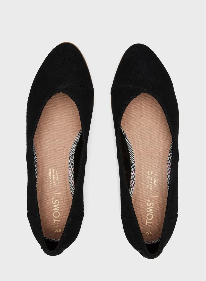 TOMS Jutti Neat Slip Ons