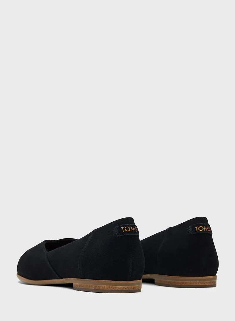 TOMS Jutti Neat Slip Ons