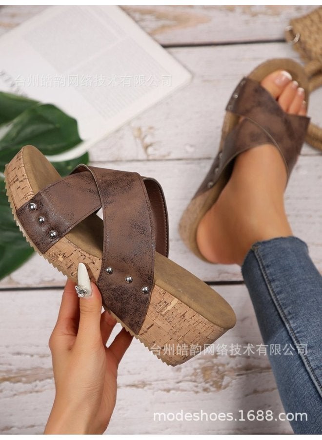 Summer New Products, Direct From Large Size Women's Shoes, New Women's Wedge Heel Fish Mouth Thick-soled Rivet Sandals