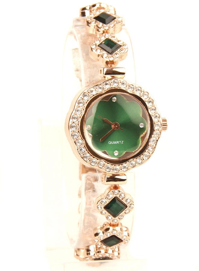 Chic Women’s Quartz Wristwatch – Green Dial with Rose Gold – Stainless Steel Bracelet with Stone Accents – Elegant and Stylish Watch for Daily Wear and Special Occasions – Top Women’s Fashion Watch - Image 2