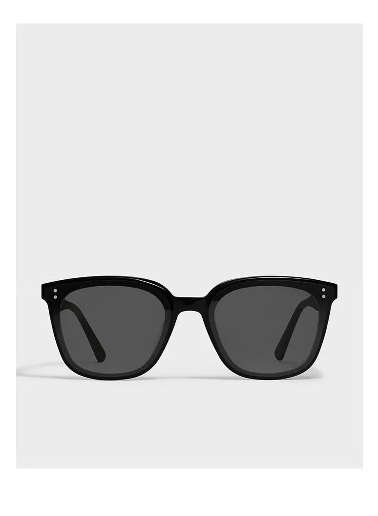 GENTLE MONSTER GENTLEMONSTER QUEEN square sunglasses. Sunglasses for sun protection for both men and women - Image 2