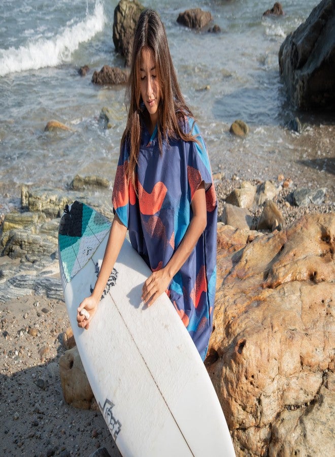 PackTowl Lightweight Microfiber Hooded Changing Poncho, Riso Wave, Large/Extra Large - Image 5