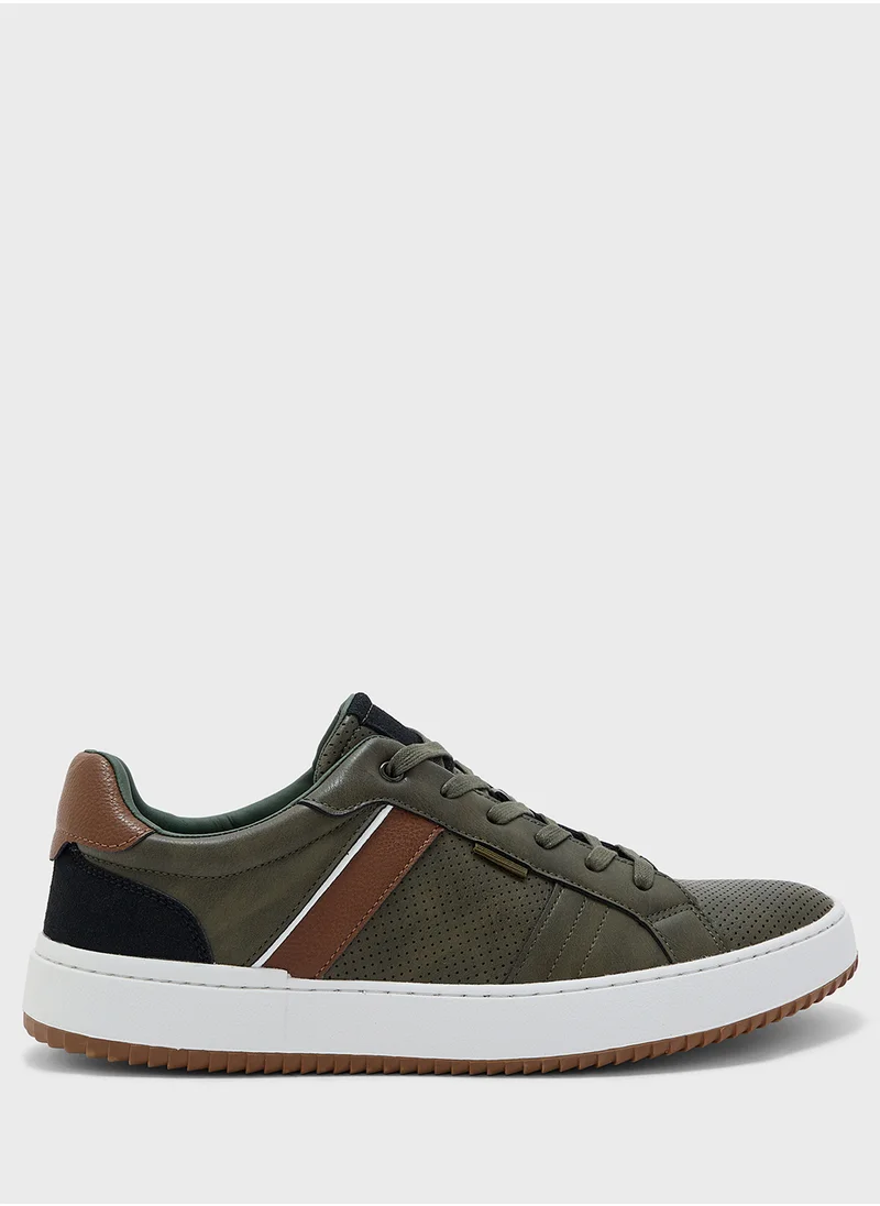 Robert Wood Casual Sneakers